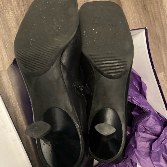 Enzo Angiolini booties size 9 - Picture 4 of 4